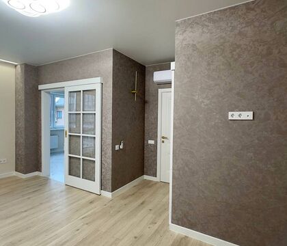 Трехкомнатная квартира, пр-т Республики - 250493