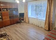 Трехкомнатная квартира, Космонавтов б-р - 250619, мини фото 1