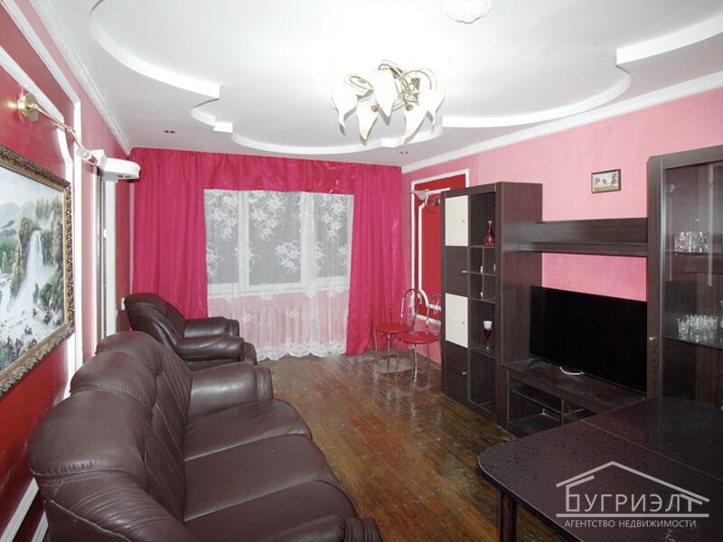 Уютная двухкомнатная квартира, Ольги Соломовой ул. - 620021 , фото 1