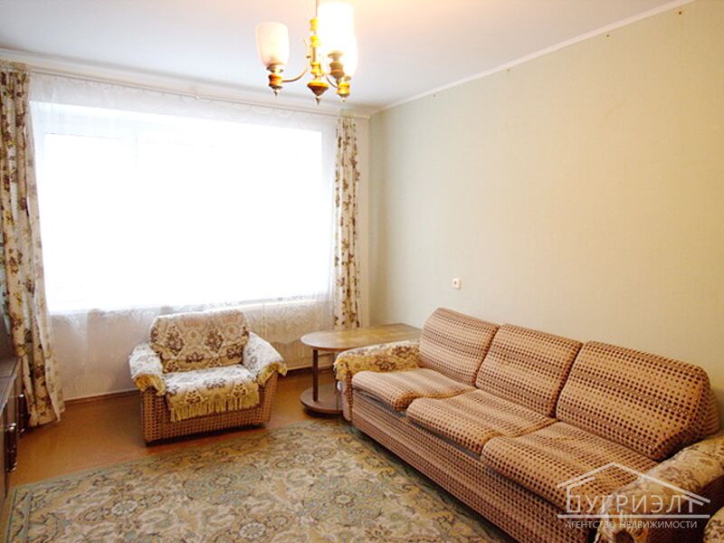Двухкомнатная квартира, Кленовая ул., д. 35 - 610121, фото 1